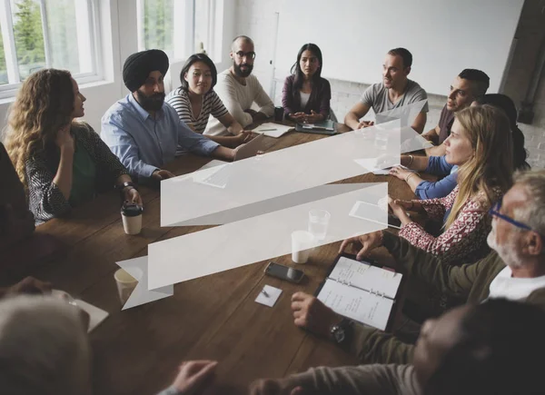 Personas multiétnicas en la reunión de negocios —  Fotos de Stock