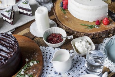 kek çilek Çilek ile