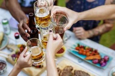 arkadaşlarım birlikte içme