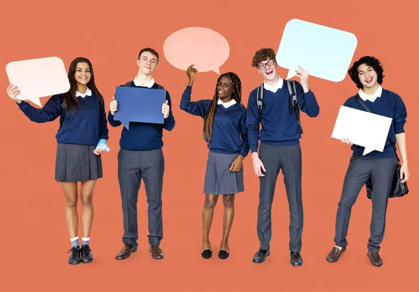 Studenten zeigen Sprechblasen — Stockfoto