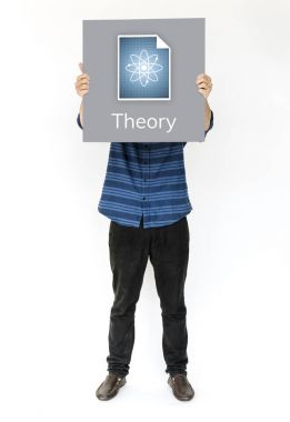 yüz kapsayan afişini tutan kişi 