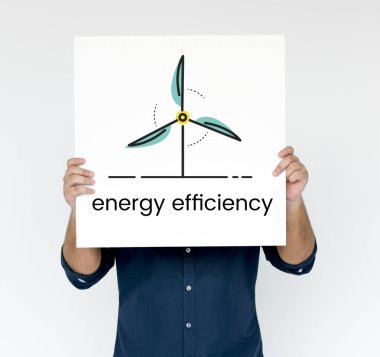 Elinde bayrak tutan adam