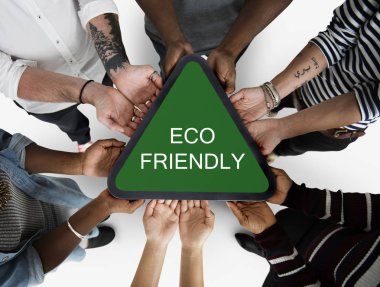 İnsanlar holding afiş