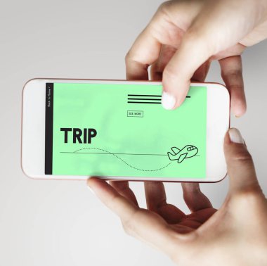 Elinde insan holding cep telefonu 