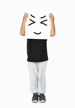 küçük çocuğu kapsayan yüz