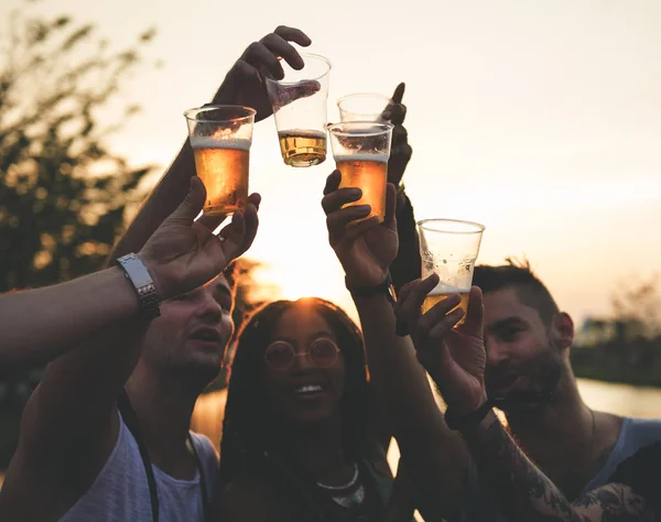 Freunde, die Spaß haben — Stockfoto