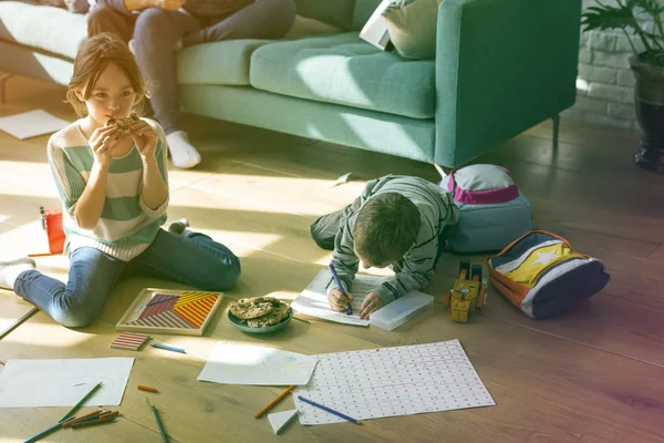 Family Spend Time Together — Stock Photo, Image