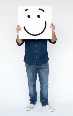 Elinde bayrak tutan adam 