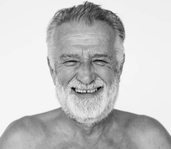 Gülümseyen kıdemli adam — Stok fotoğraf