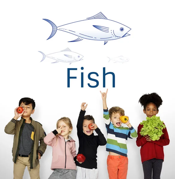 Sebze ile küçük çocuk