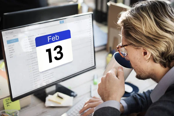 Man working on computer — Stock Photo, Image