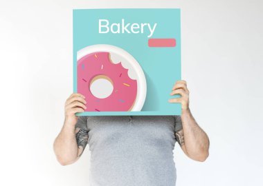 Elinde bayrak tutan adam