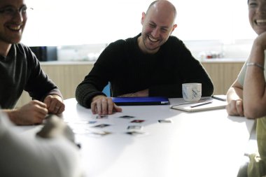 Başlangıç iş takım beyin fırtınası 