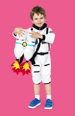 astronot kostüm jetpack ile çocuk