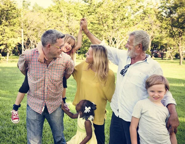 Family Walking in the Park — Stock Photo, Image