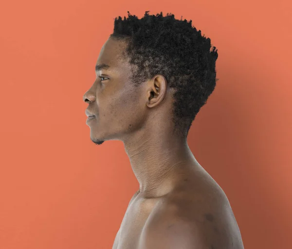 Pria Afrika dengan dada telanjang — Stok Foto