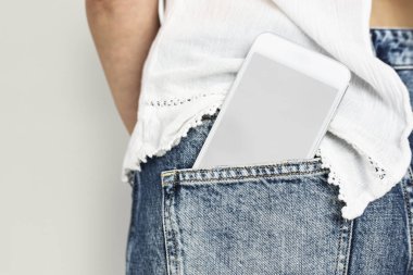 kişi ile smartphone cep
