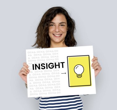 kadın holding tasarlamak 