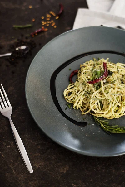 İtalyan lezzetli pasta tabak içinde pişmiş, orijinal photoset 