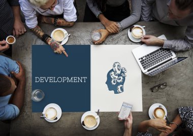 panoda çalışma iş adamları 