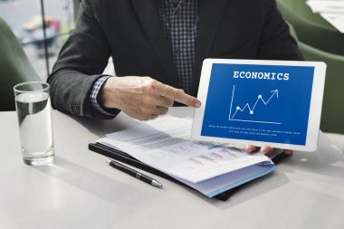 iş adamı işaret parmağı dijital Tablet