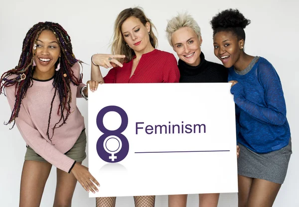 çok kültürlü genç kadın