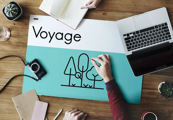 Yaratıcı insanlar masada çalışma