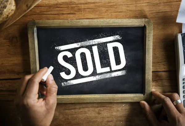 gemide kişi yazıyor