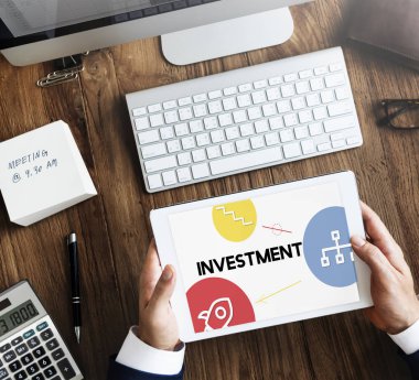 Dijital tablet holding kişi eller