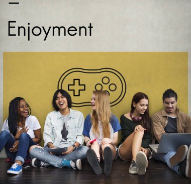 çeşitlilik öğrenci arkadaşlar birlikte