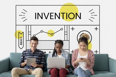 Arkadaşlar dijital cihazlar kullanarak 