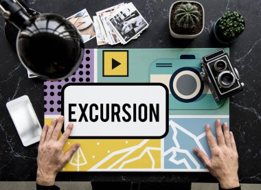 afiş çalışan eller