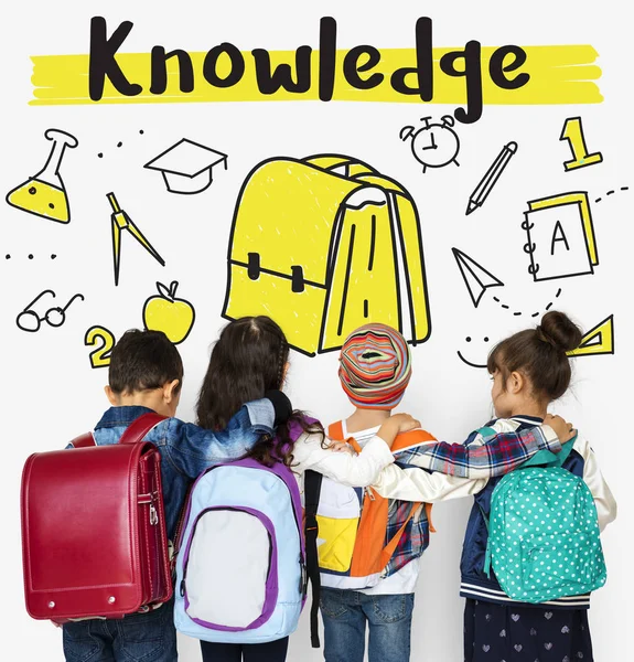 sırt çantaları shool çocuklarla