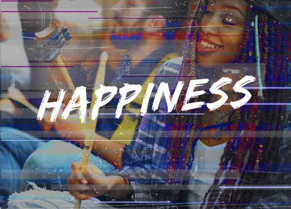 insanlar müziğin keyfini çıkarın  