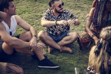 insanların birlikte