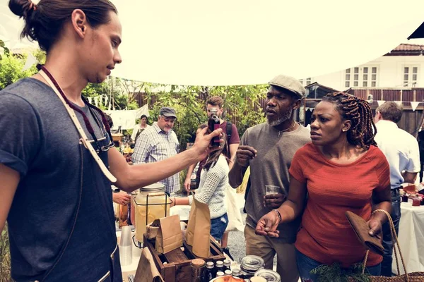 Man selling coffee — Stock Photo, Image