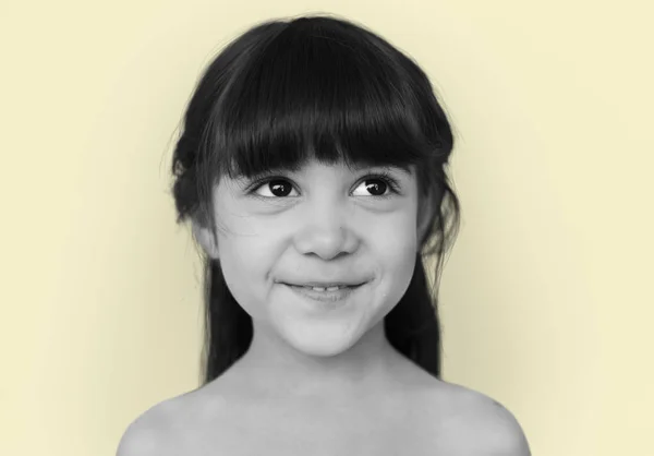 Sonriente niña —  Fotos de Stock