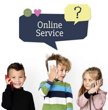 Cep telefonları konuşan çocuklar