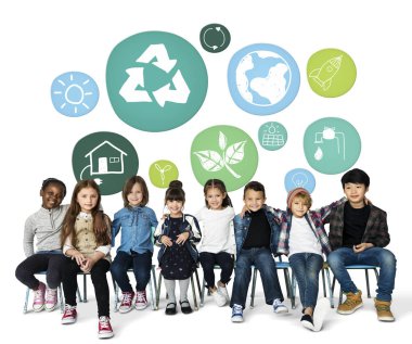 çok ırklı okul çocukları