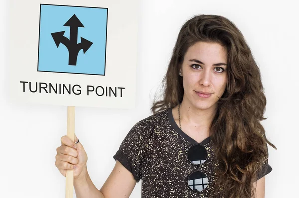 Bela mulher segurando cartaz — Fotografia de Stock