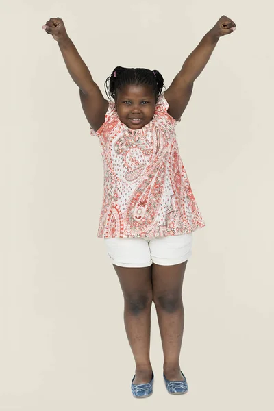 Смешная маленькая африканская девочка — стоковое фото