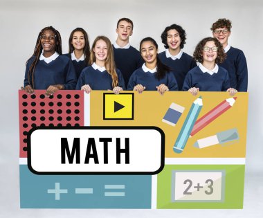 afişini tutan öğrenciler