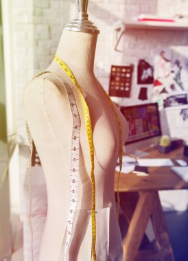 Atölye odasında manken