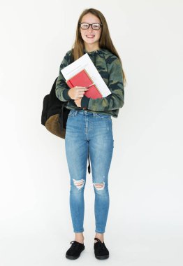 Öğrenci ders kitabı stüdyo ile