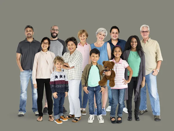 Diversidad de las generaciones de personas —  Fotos de Stock