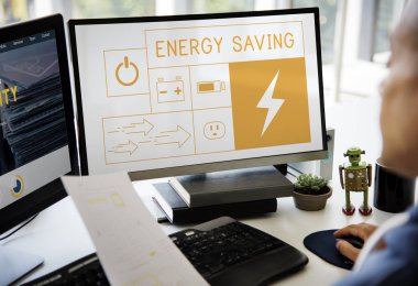 İşyeri masada beyin fırtınası işadamı