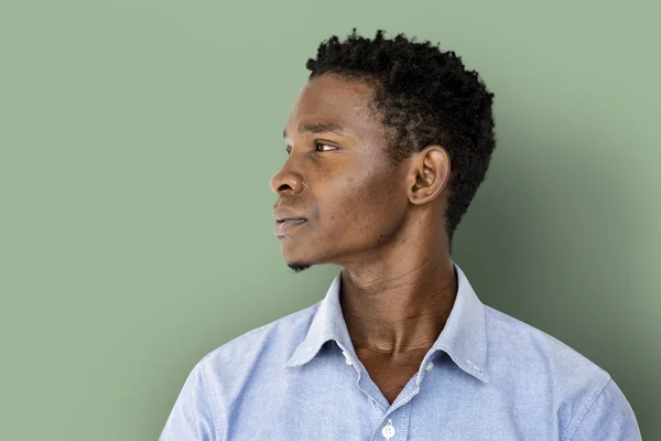 Africano hombre en camisa — Foto de Stock