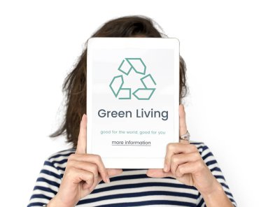 Dijital tablet kapsayan yüz