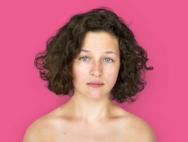 kadın çıplak omuz ile 