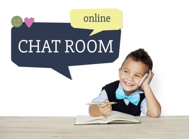 Masa başında siting öğrenci